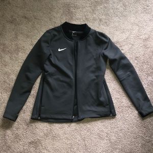 Brand new Nike jacket. Never worn. Size small.